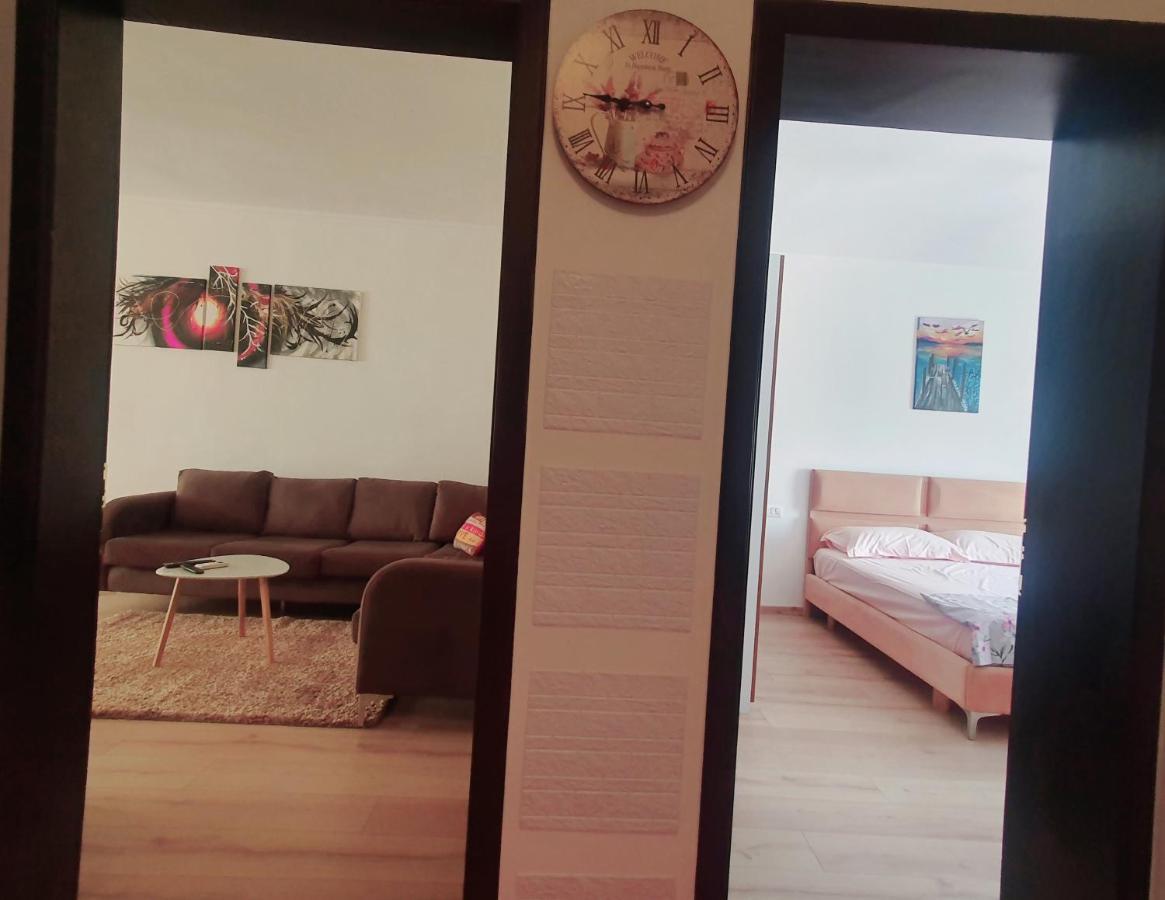 Apartment In The Heart Of Tirana , Bllok Esterno foto