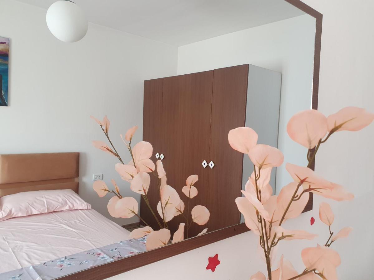 Apartment In The Heart Of Tirana , Bllok Esterno foto
