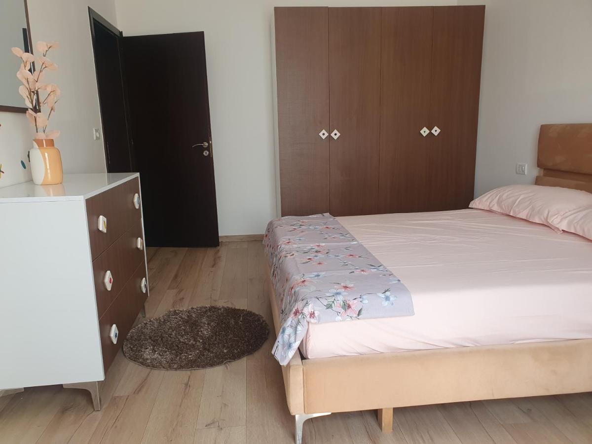Apartment In The Heart Of Tirana , Bllok Esterno foto